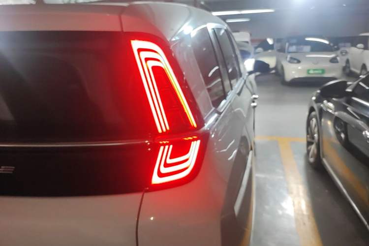 Used Bestune NAT 2022 Enjoy Travel Battery-Swap Version 100kW 401km Right Rear Taillight