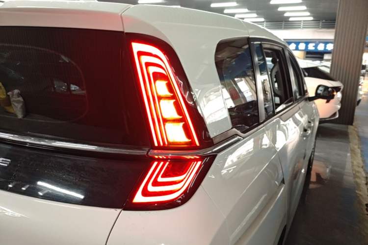 Used Bestune NAT 2022 Enjoy Travel Edition 120kW Right Rear Taillight