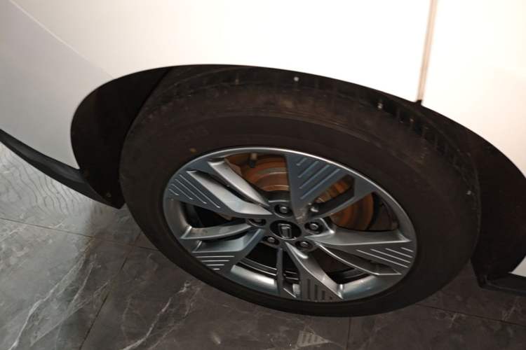 Used Bestune NAT 2022 Enjoy Travel Edition 120kW Right Rear Wheel Hub