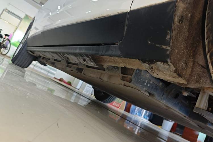Used Bestune NAT 2022 Comfortable Travel Battery-Swap Version 100kW 401km Right Side Sill
