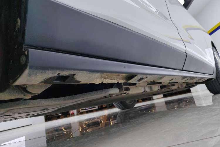 Used Bestune NAT 2022 Comfortable Travel Battery-Swap Version 100kW 401km Right Side Sill