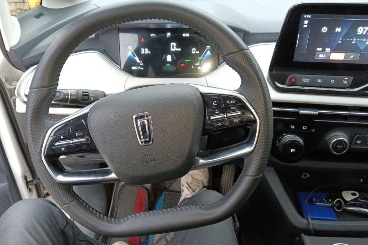 Used Bestune NAT 2022 Comfortable Travel Battery-Swapping Taxi Version Steering Wheel