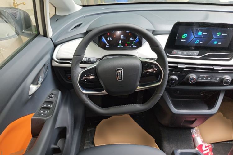 Used Bestune NAT 2022 Comfortable Travel Battery-Swapping Taxi Version Steering Wheel