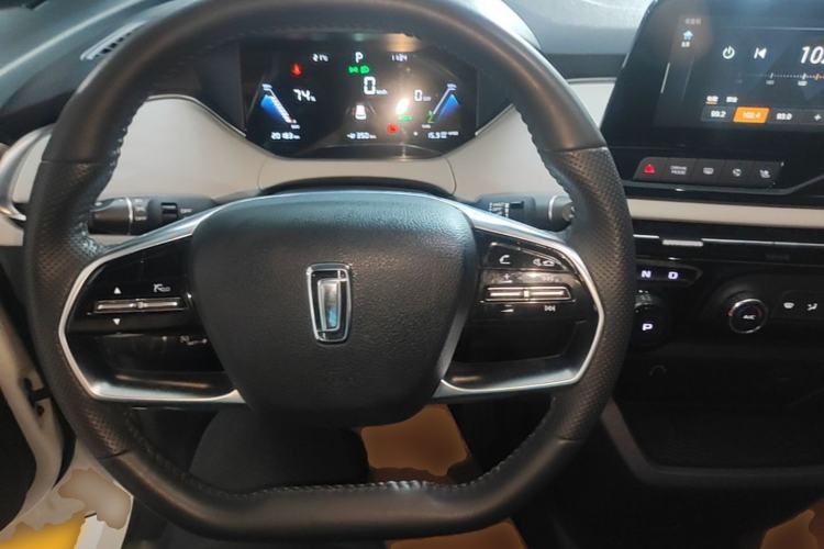 Used Bestune NAT 2022 Enjoy Travel Battery-Swap Version 100kW 401km Steering Wheel