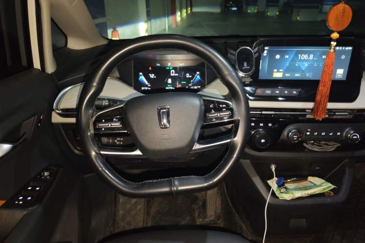 Used Bestune NAT 2022 Enjoy Travel Battery-Swap Version 100kW 401km Steering Wheel