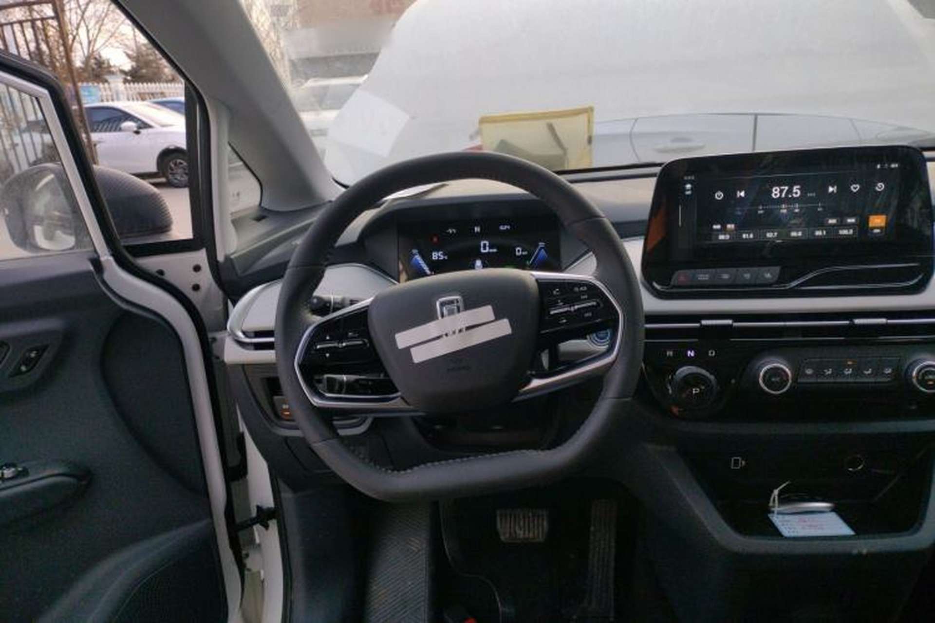 Used Bestune NAT 2022 Comfortable Travel Battery-Swap Version 100kW 414km Steering Wheel
