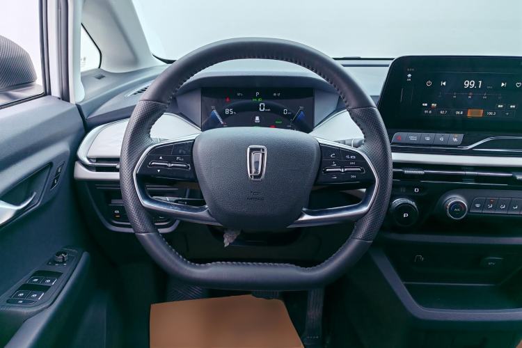 Used Bestune NAT 2022 Comfortable Travel Battery-Swap Version 100kW 401km Steering Wheel