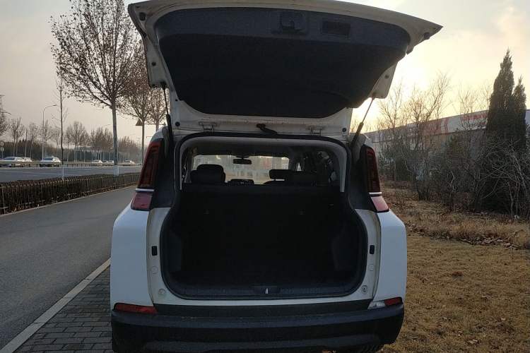 Used Bestune NAT 2022 Enjoy Travel Battery-Swap Version 120kW 401km Trunk