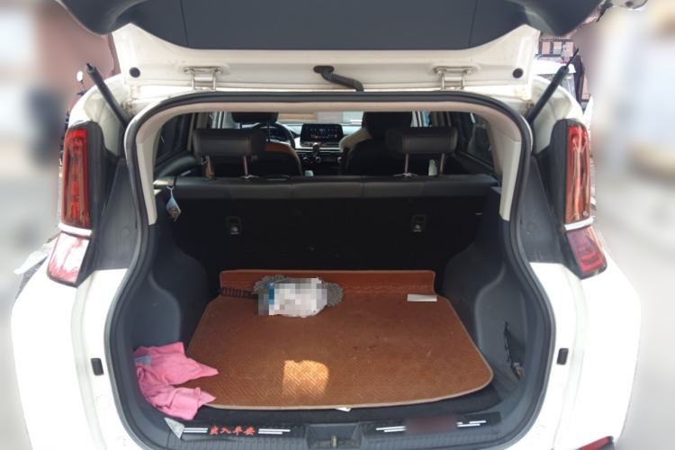Used Bestune NAT 2022 Comfortable Travel Rental Edition Trunk