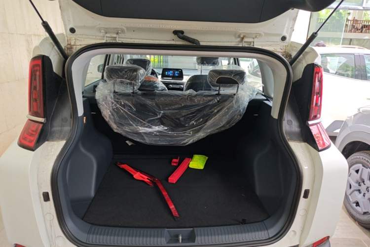 Used Bestune NAT 2022 Comfortable Travel Battery-Swapping Taxi Version Trunk