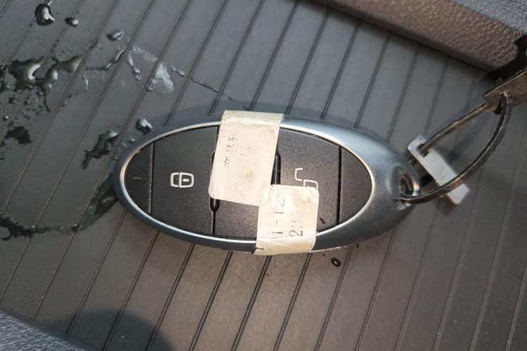 Used Bestune NAT 2022 Comfortable Travel Battery-Swapping Taxi Version Vehicle Key