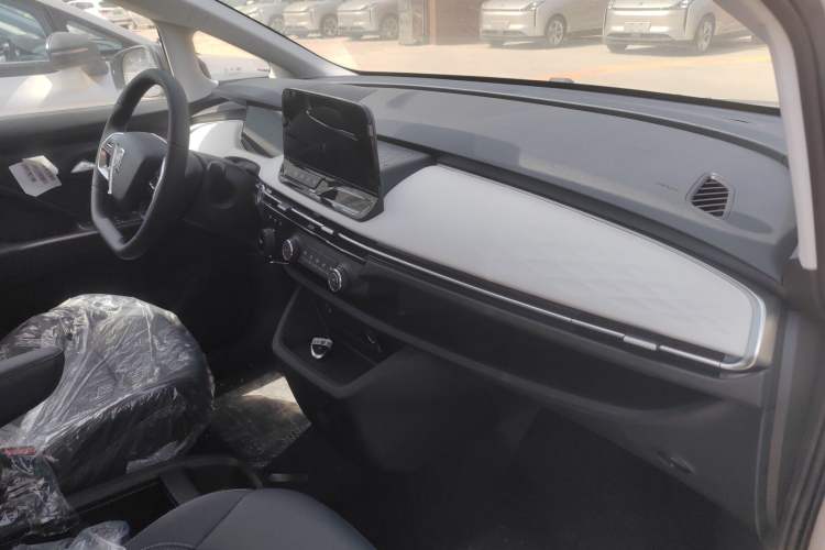Used Bestune NAT 2023 PRO Enjoy Travel Edition 425km Interior 7