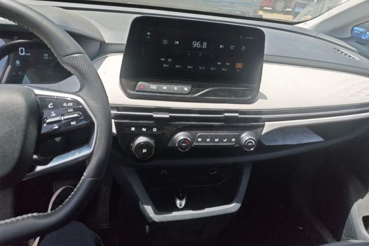 Used Bestune NAT 2023 PRO Comfort Travel Edition 425km Audio And AC Panel