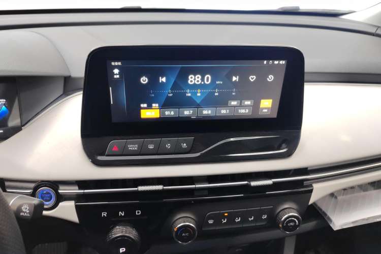 Used Bestune NAT 2023 PRO Comfort Travel Edition 419km Audio And AC Panel