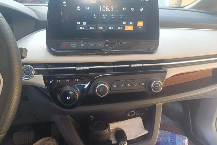 Used Bestune NAT 2023 PRO Comfortable Travel Extended Range Battery-Swap Version 401km Audio And AC Panel