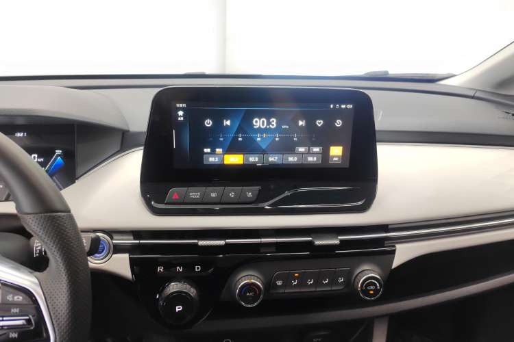 Used Bestune NAT 2023 PRO Comfort Travel Edition 419km Audio And AC Panel