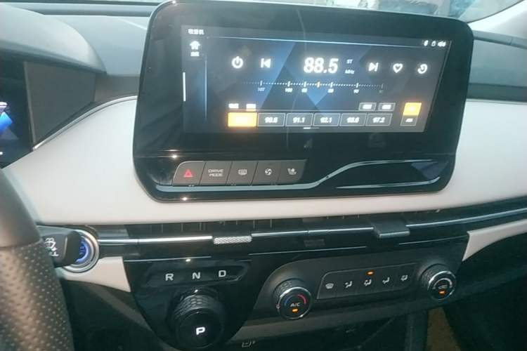 Used Bestune NAT 2023 PRO Enjoy Travel Battery-Swap Version 401km Audio And AC Panel