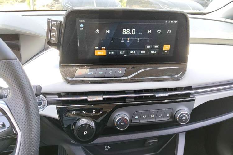 Used Bestune NAT 2023 PRO Comfort Travel Edition 419km Audio And AC Panel