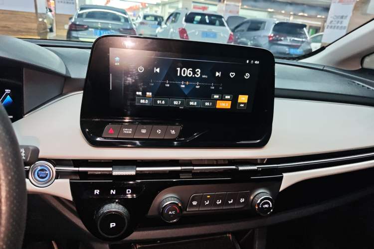Used Bestune NAT 2023 PRO Comfortable Travel Battery-Swap Version 401km Audio And AC Panel