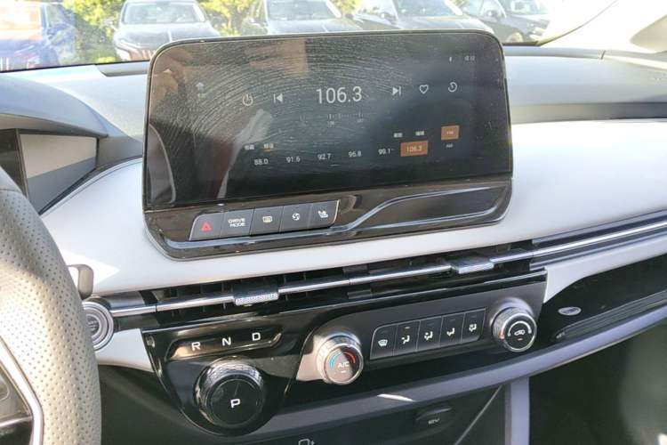 Used Bestune NAT 2023 PRO Comfort Travel Edition 419km Audio And AC Panel