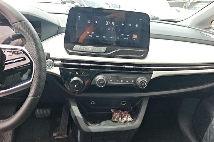 Used Bestune NAT 2023 PRO Comfort Travel Edition 425km Audio And AC Panel