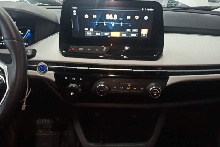 Used Bestune NAT 2023 PRO Comfort Travel Edition 419km Audio And AC Panel