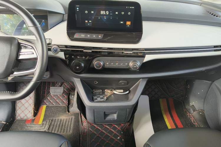 Used Bestune NAT 2023 PRO Comfort Travel Edition 425km Audio And AC Panel