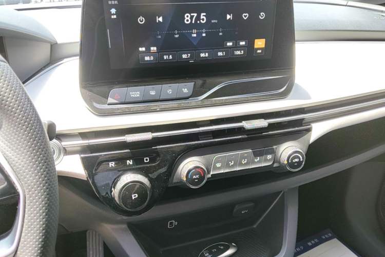 Used Bestune NAT 2023 PRO Comfort Travel Edition 419km Audio And AC Panel