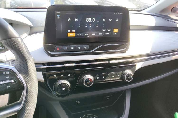 Used Bestune NAT 2023 PRO Comfort Travel Edition 425km Audio And AC Panel