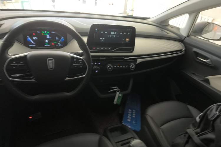 Used Bestune NAT 2023 PRO Enjoy Travel Edition 419km Audio And AC Panel