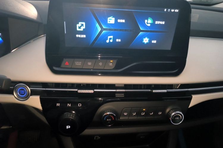Used Bestune NAT 2023 PRO Comfortable Travel Extended Range Battery-Swap Version 401km Audio And AC Panel