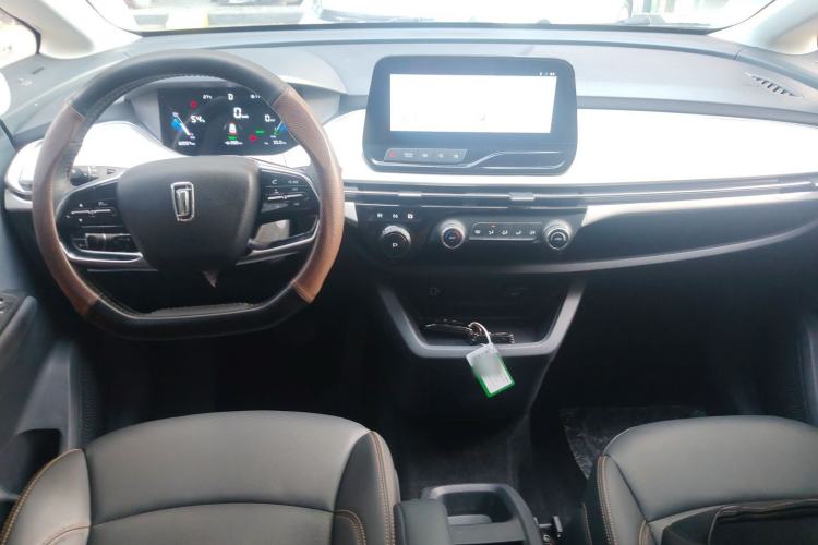 Used Bestune NAT 2023 PRO Comfortable Travel Battery-Swap Version 401km Center Console