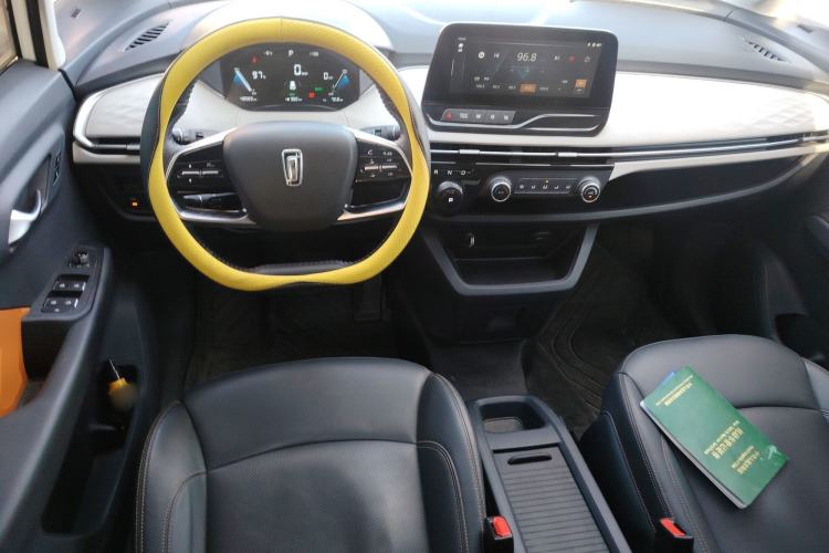 Used Bestune NAT 2023 PRO Comfort Travel Edition 419km Center Console