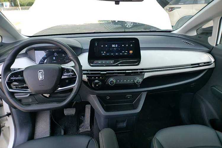 Used Bestune NAT 2023 PRO Comfort Travel Edition 419km Center Console