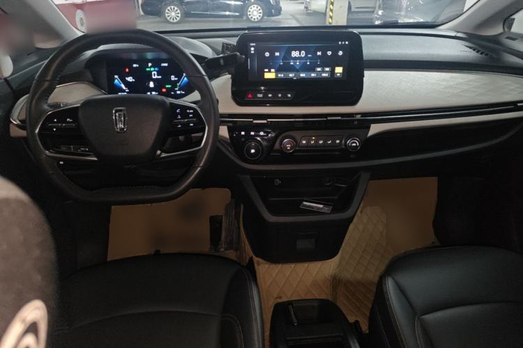 Used Bestune NAT 2023 PRO Comfort Travel Edition 425km Center Console