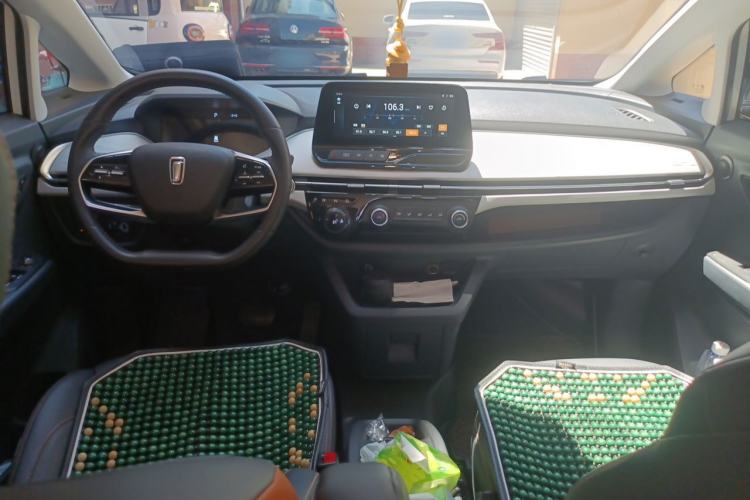 Used Bestune NAT 2023 PRO Comfortable Travel Extended Range Battery-Swap Version 401km Center Console