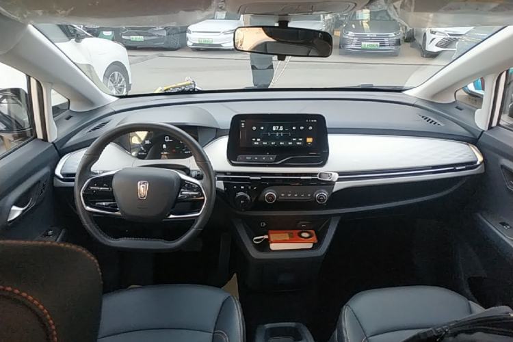 Used Bestune NAT 2023 PRO Comfort Travel Edition 419km Center Console