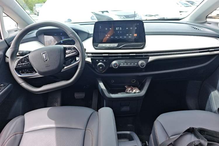 Used Bestune NAT 2023 PRO Comfort Travel Edition 425km Center Console