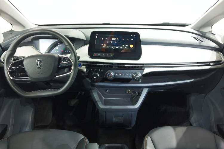 Used Bestune NAT 2023 PRO Comfort Travel Edition 419km Center Console