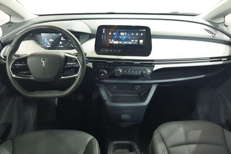Used Bestune NAT 2023 PRO Comfort Travel Edition 419km Center Console