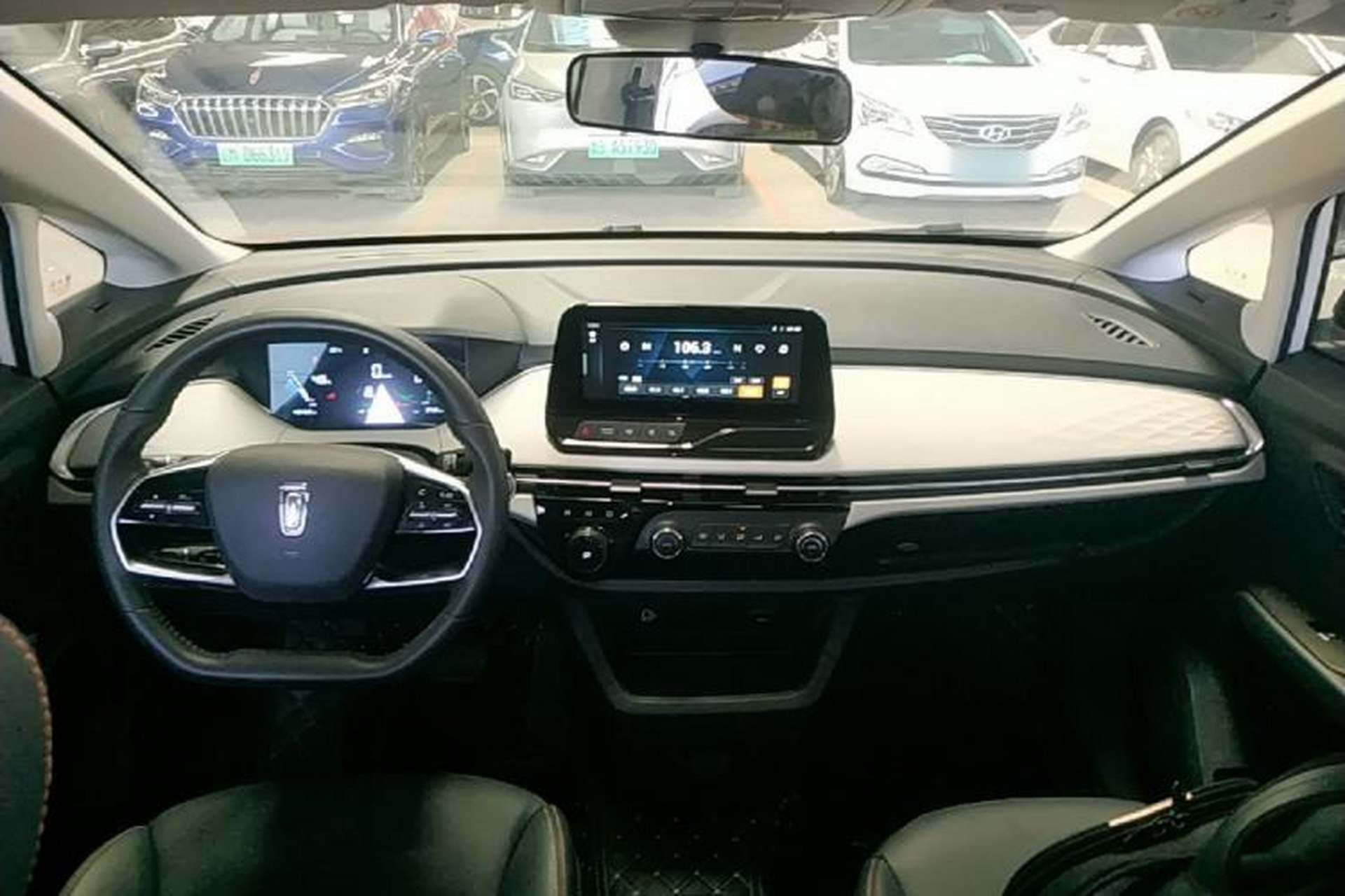 Used Bestune NAT 2023 PRO Comfort Travel Edition 419km Center Console