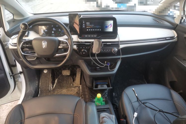 Used Bestune NAT 2023 PRO Comfort Travel Edition 425km Center Console