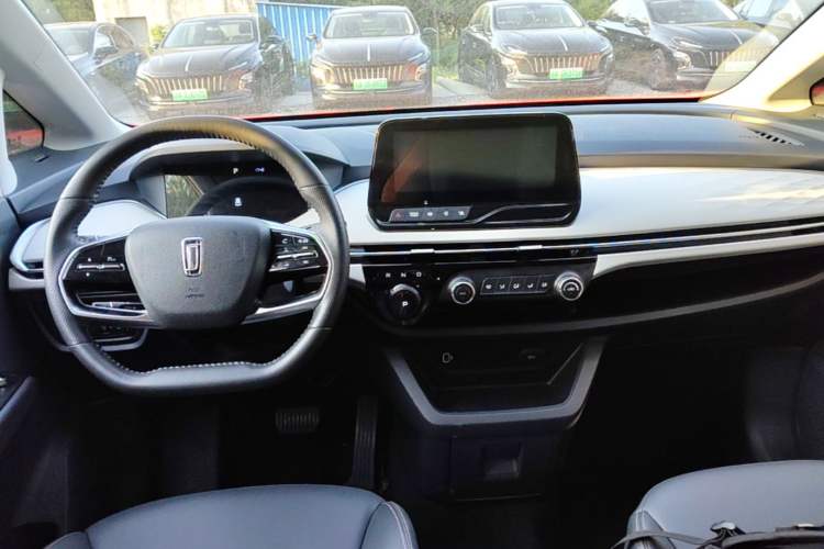 Used Bestune NAT 2023 PRO Comfort Travel Edition 425km Center Console