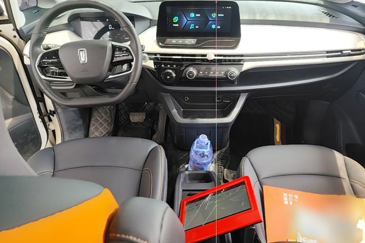 Used Bestune NAT 2023 PRO Comfort Travel Edition 419km Center Console