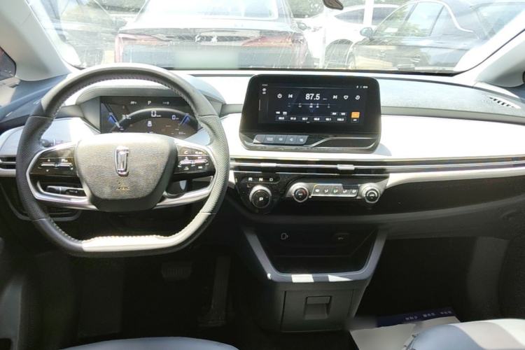 Used Bestune NAT 2023 PRO Comfort Travel Edition 419km Center Console