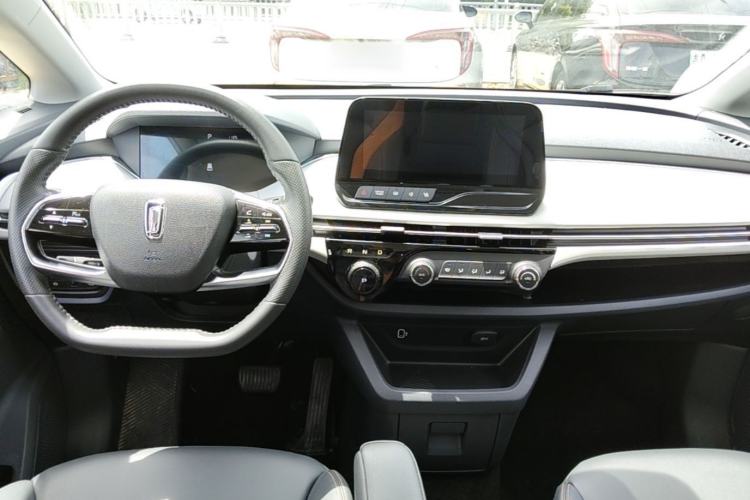 Used Bestune NAT 2023 PRO Comfort Travel Edition 419km Center Console