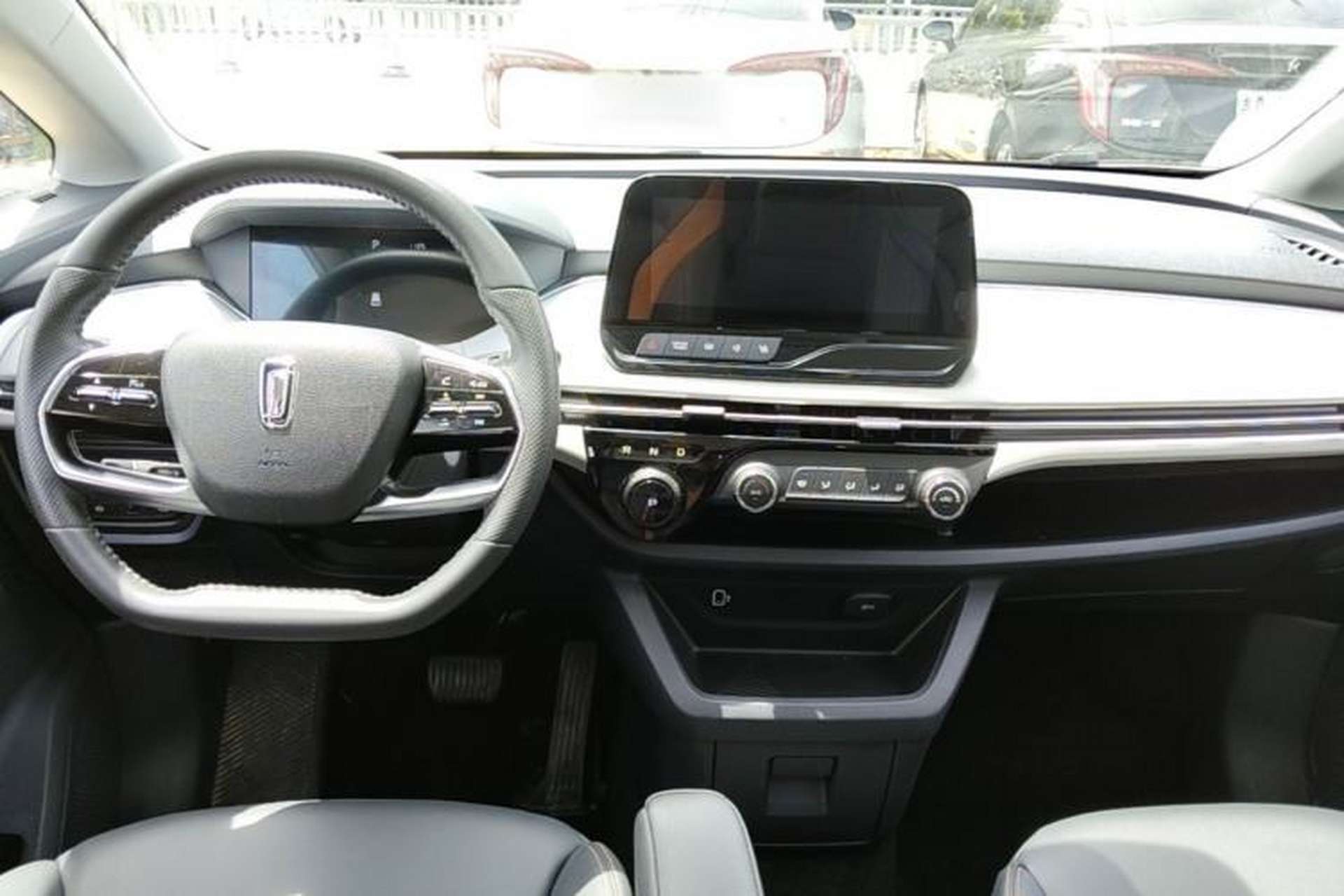 Used Bestune NAT 2023 PRO Comfort Travel Edition 419km Center Console