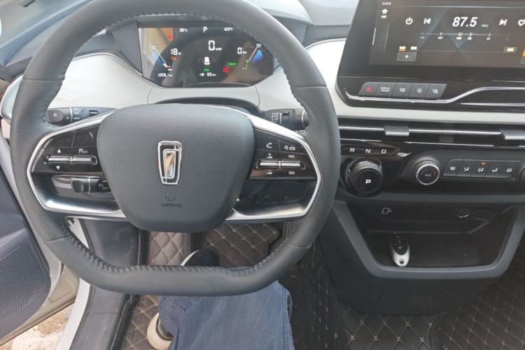 Used Bestune NAT 2023 PRO Comfort Travel Edition 419km Center Console