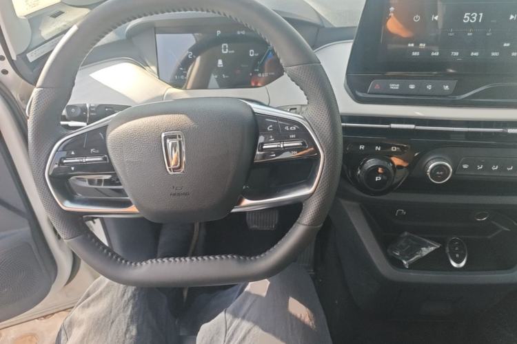 Used Bestune NAT 2023 PRO Comfort Travel Edition 419km Center Console