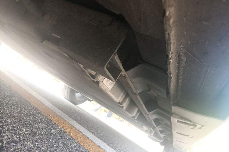 Used Bestune NAT 2023 PRO Comfortable Travel Battery-Swap Version 401km Chassis Front Left